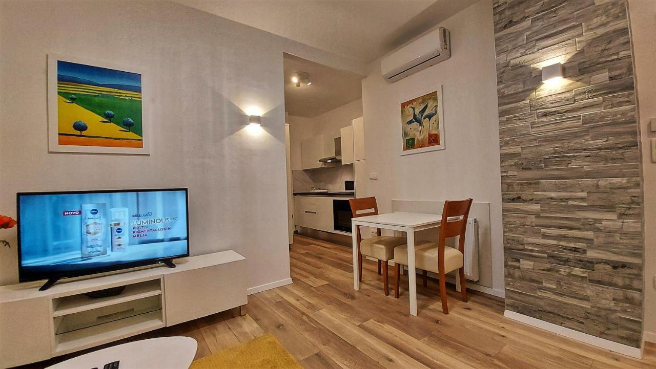 Apartments Square Zagreb Bagian luar foto