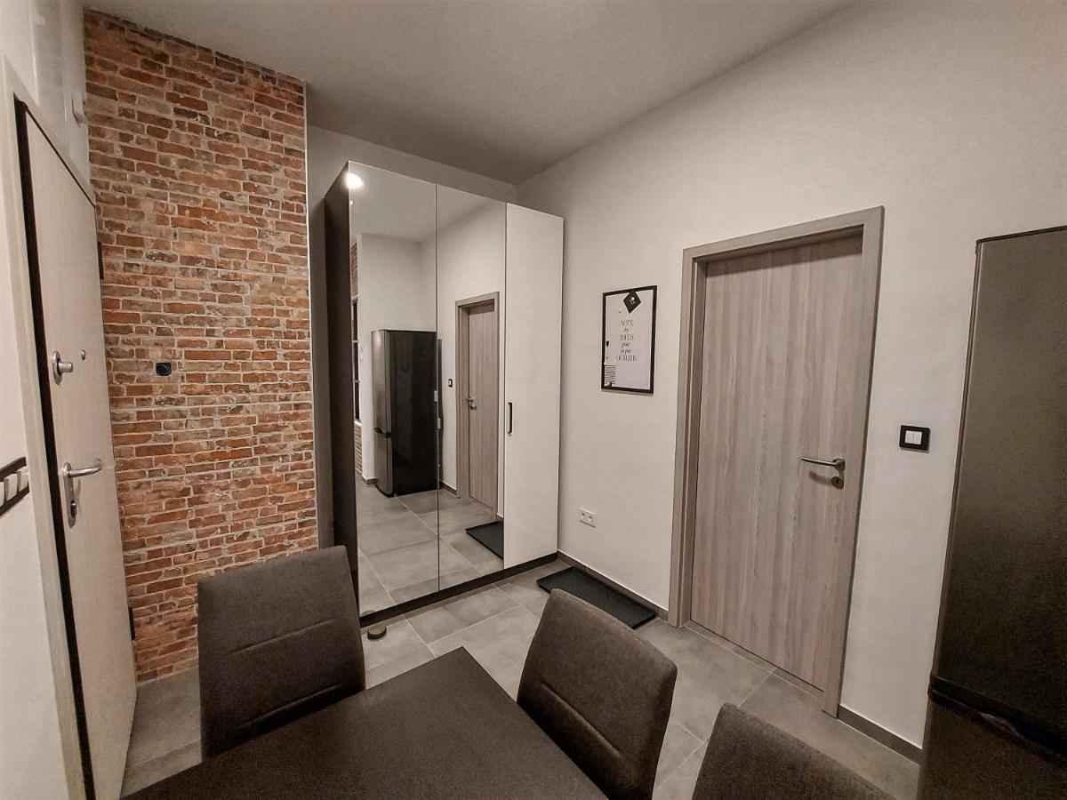 Apartments Square Zagreb Bagian luar foto