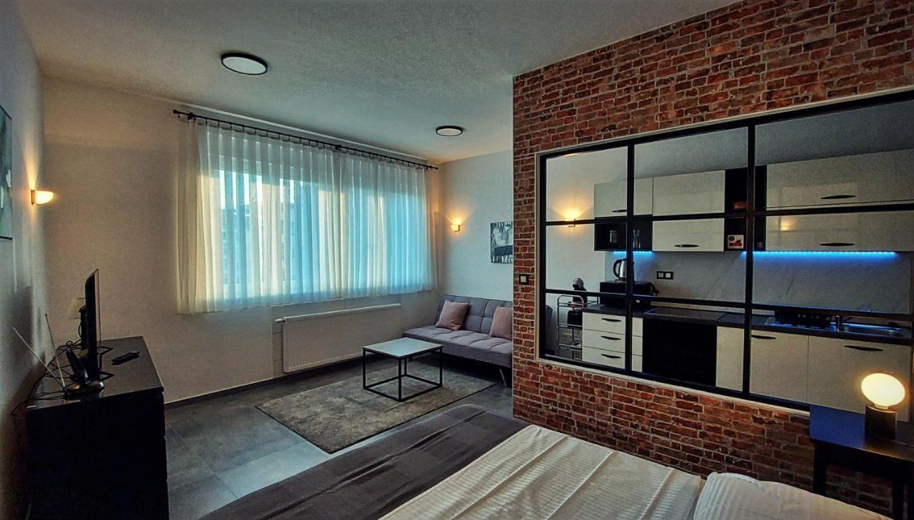 Apartments Square Zagreb Bagian luar foto