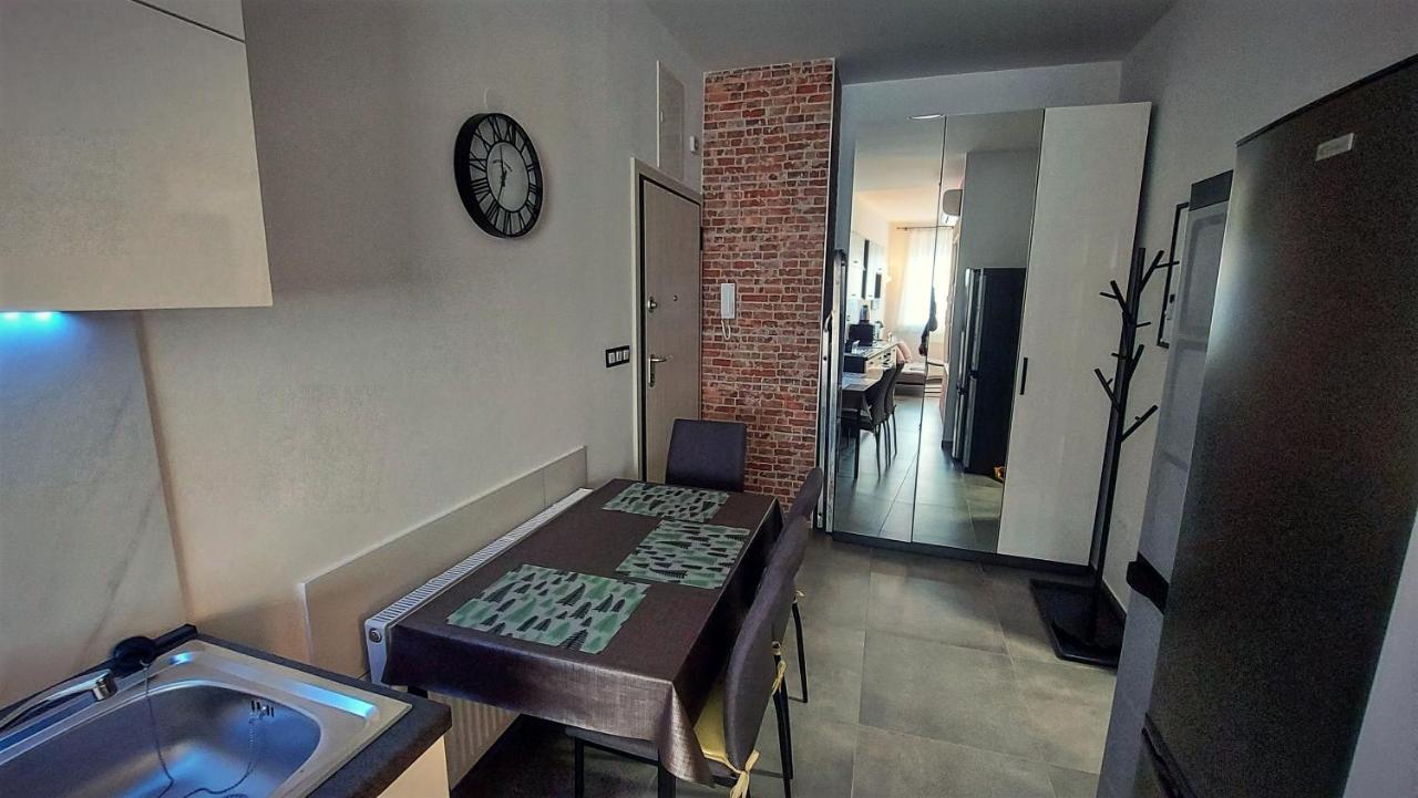 Apartments Square Zagreb Bagian luar foto